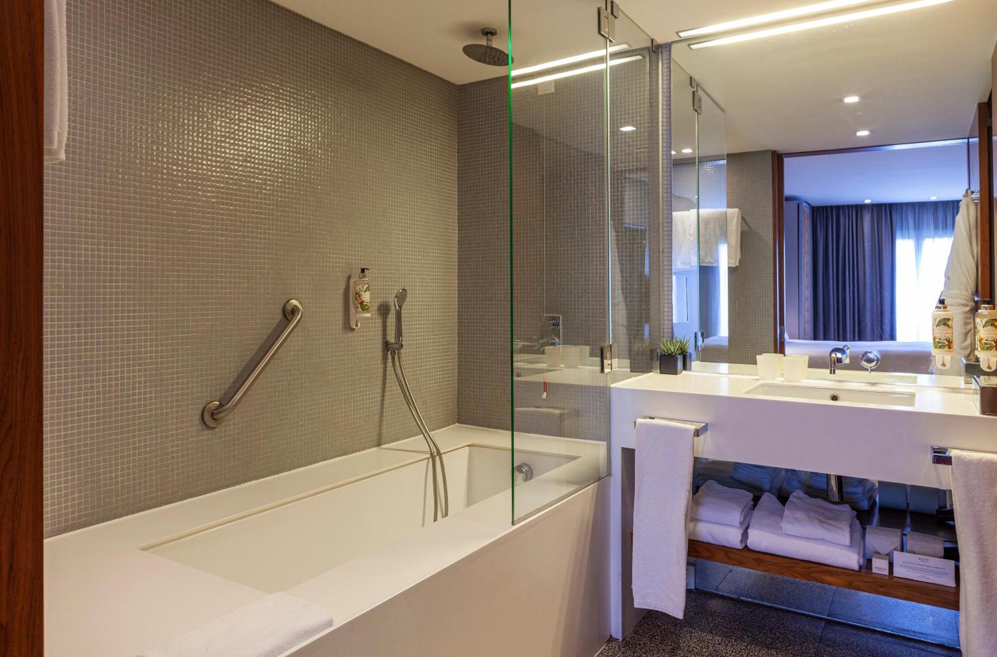 Apartahotel Altis Prime 4*